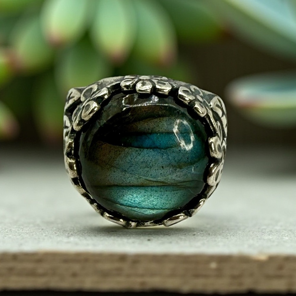 Sterling Silver Israel PZ Labradorite Floral Statement Ring – Size 8 - Picture 10 of 17